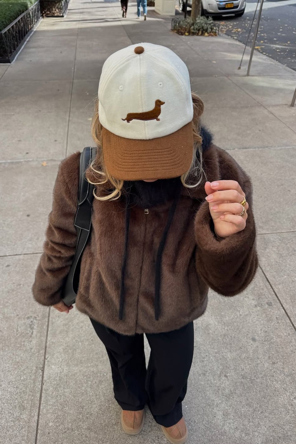 Dachshund wool hat – Cream & brown - Dupper