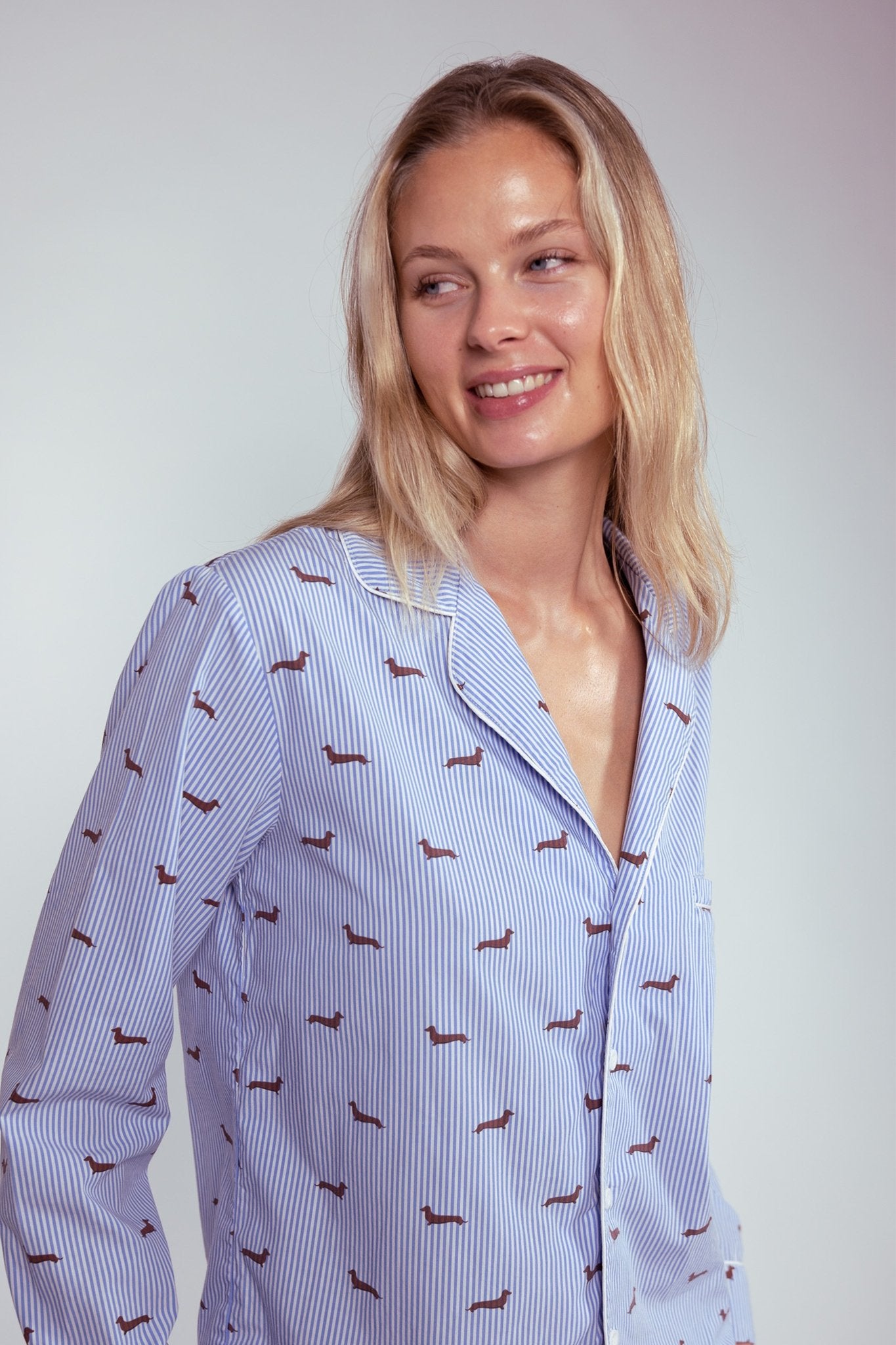 Dachshund unisex pajama – Blue &amp; white - Dupper