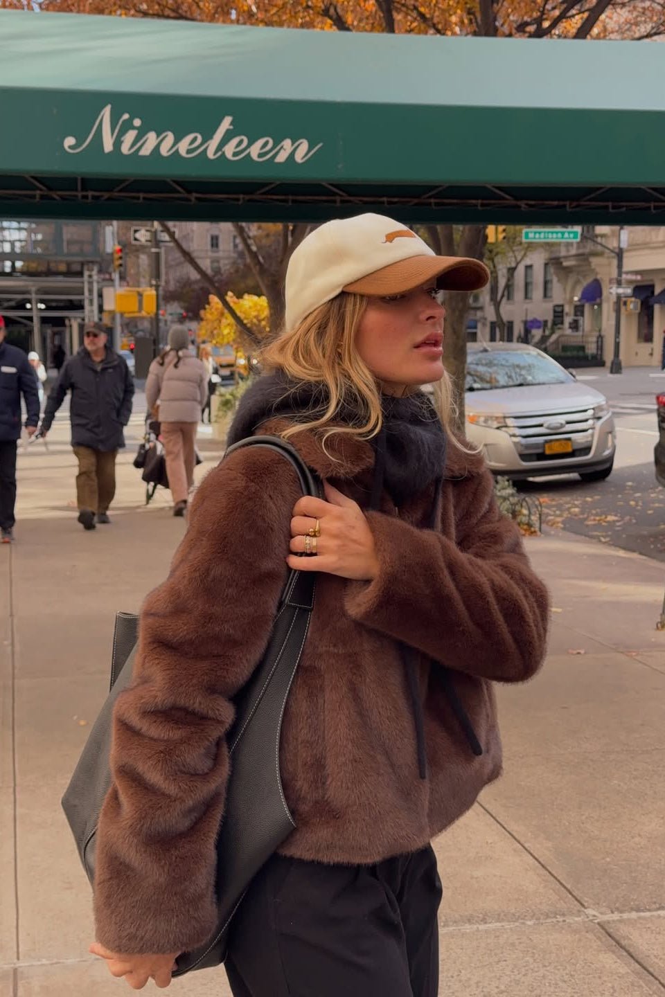 Dachshund wool hat – Cream & brown - Dupper