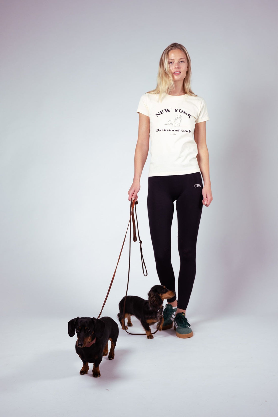 New York Dachshund Club T-Shirt – Beige - Dupper